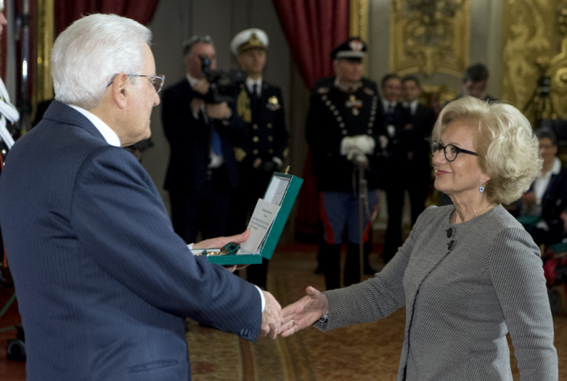 FOTOGALLERY - Il Presidente della Repubblica Sergio Mattarella ha premiato l'oncologa Daniela Degiovanni